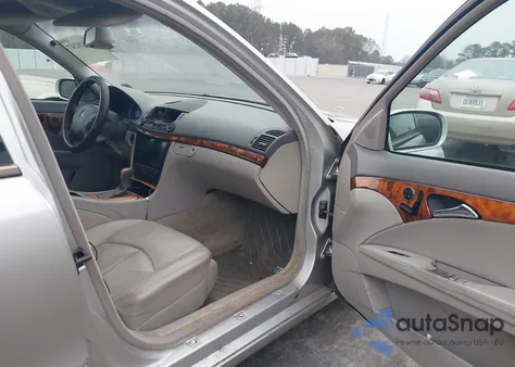 2005 Mercedes-Benz E 320 4Matic z USA, uszkodzony, nr VIN WDBUF82J15X172829